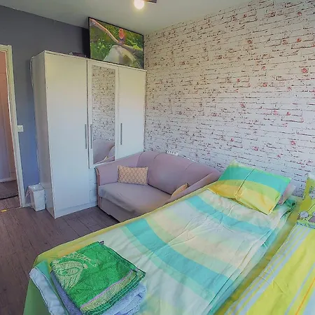 Superior Entire Apartment Apartamento